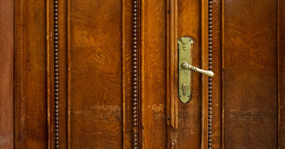 Mortise Lock vs. Cylinder Lock: What's on Your Prospect Heights Brownstone Door? — Prospect Heights Locksmith Brooklyn