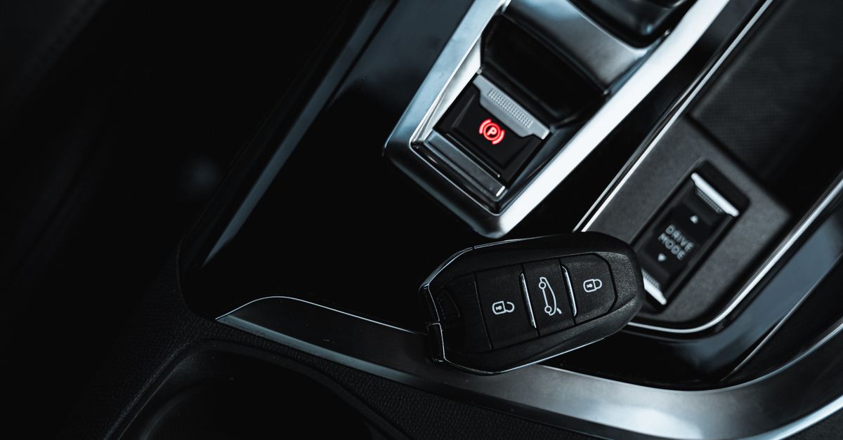 High-Security Car Keys: OEM vs. Aftermarket Options Explained — Prospect Heights Locksmith Brooklyn